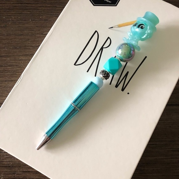 Disney Doorables: Haunted Mansion: Phineas handmade beaded pen - Picture 3 of 3